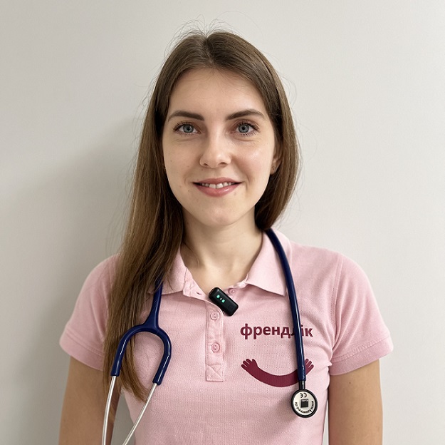 Лікар — педіатр